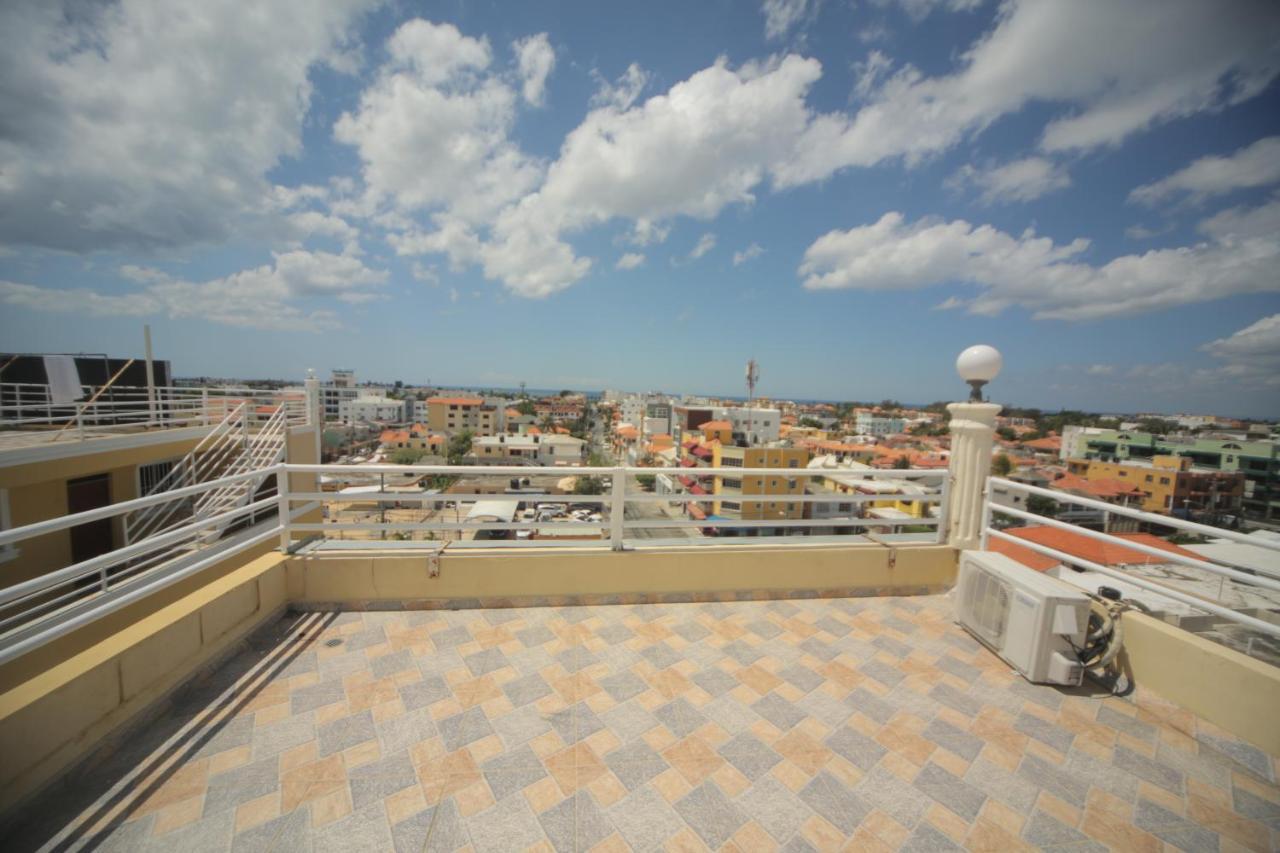 Bnb Tropical Island Aparthotel - Corales Del Sur - Santo Domingo Este Exteriör bild