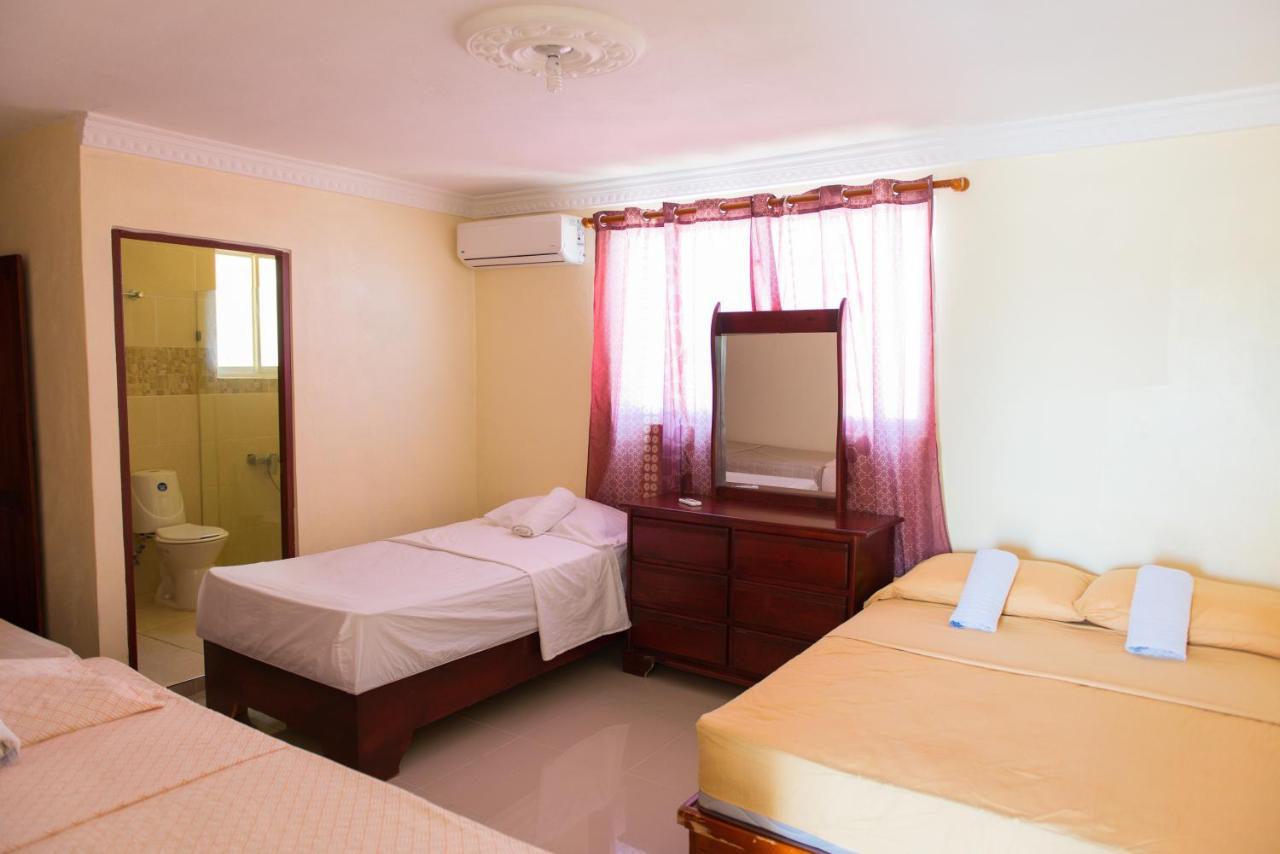Bnb Tropical Island Aparthotel - Corales Del Sur - Santo Domingo Este Exteriör bild