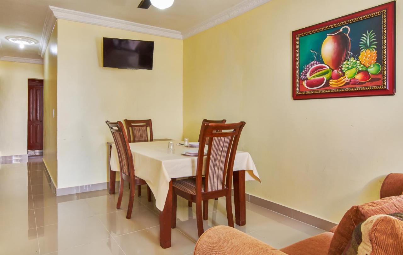 Bnb Tropical Island Aparthotel - Corales Del Sur - Santo Domingo Este Exteriör bild