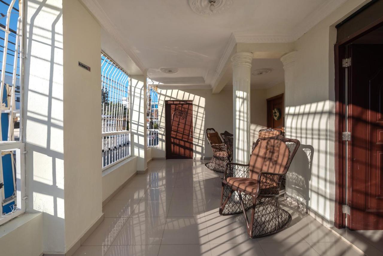 Bnb Tropical Island Aparthotel - Corales Del Sur - Santo Domingo Este Exteriör bild