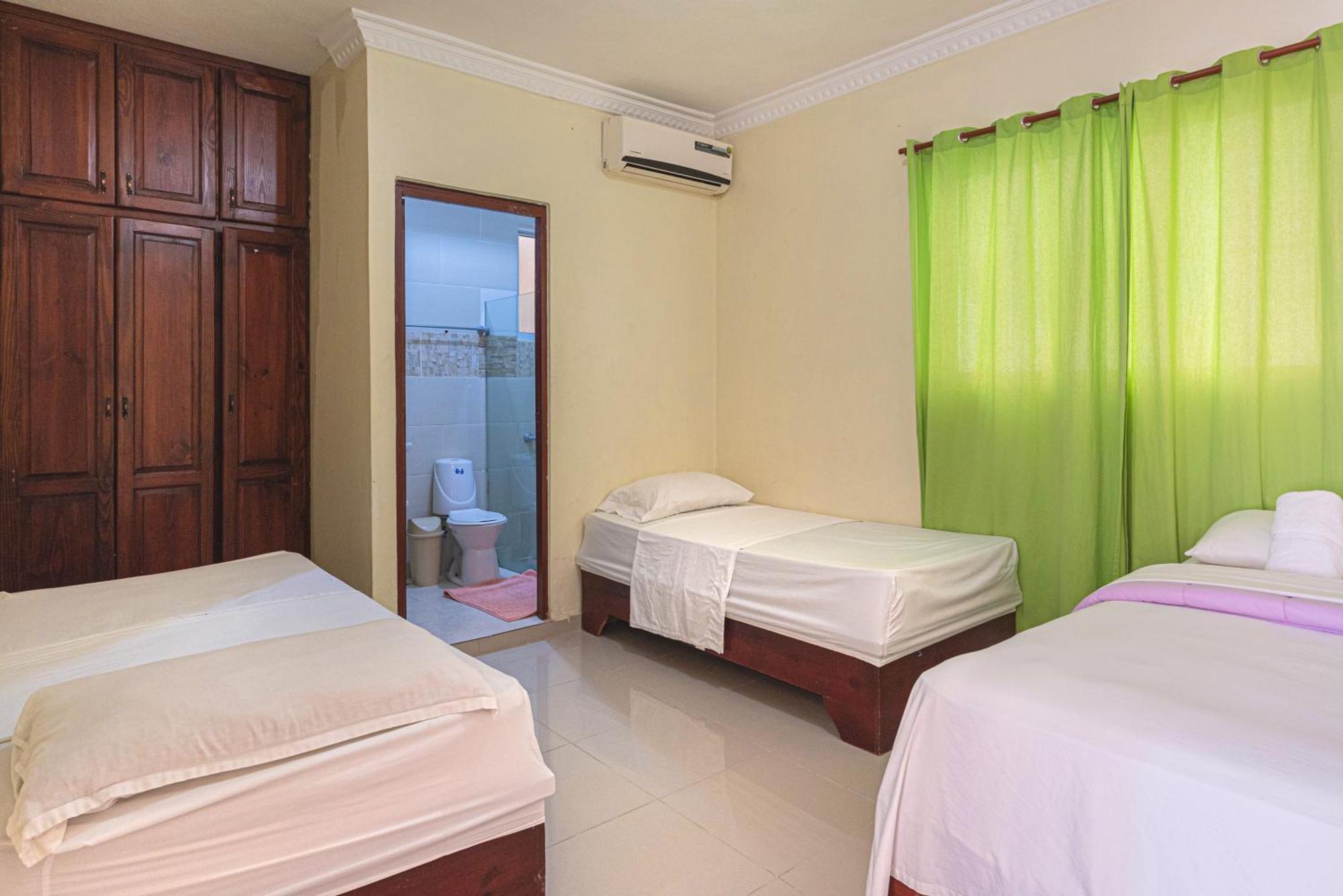 Bnb Tropical Island Aparthotel - Corales Del Sur - Santo Domingo Este Exteriör bild