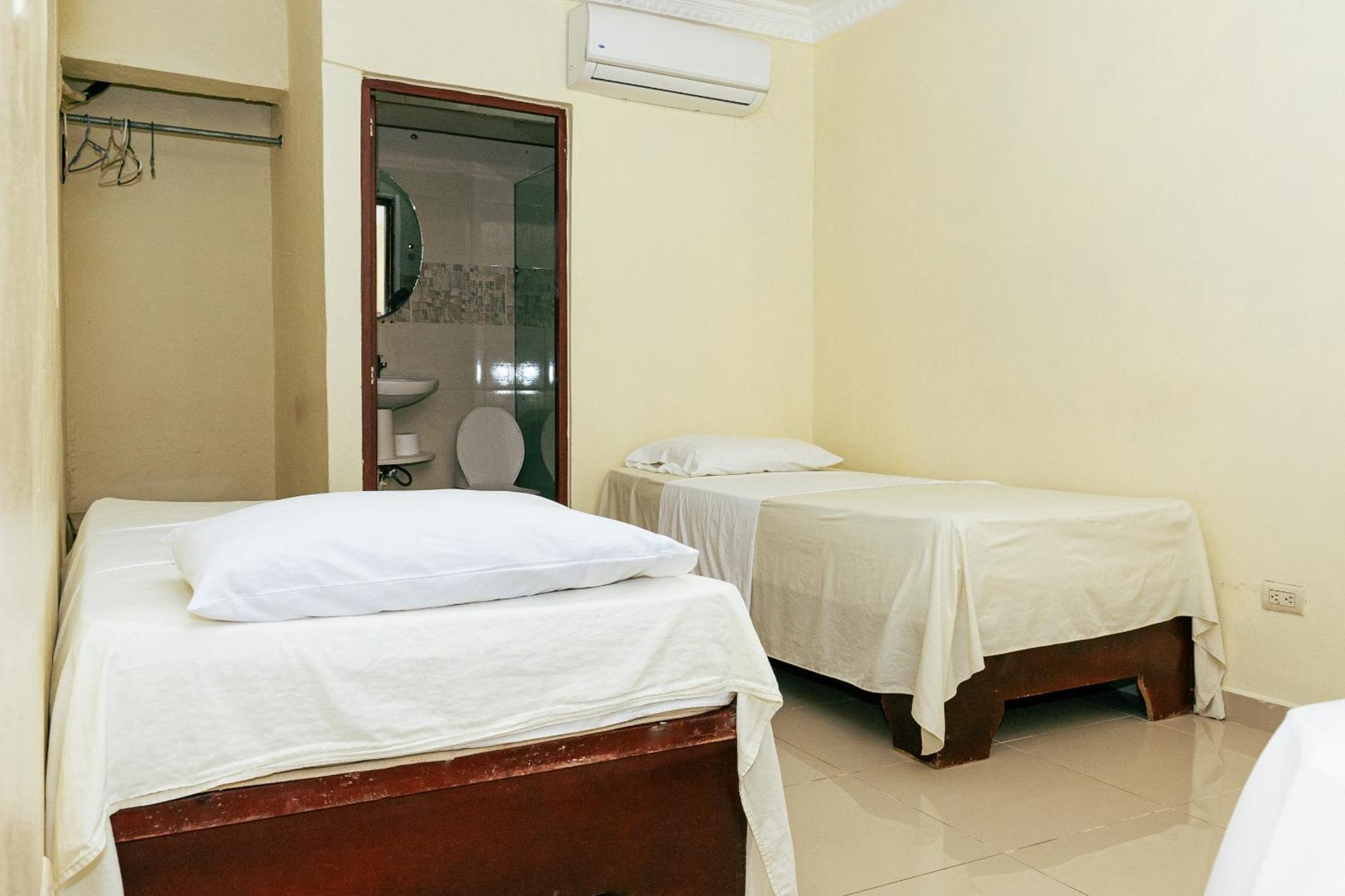 Bnb Tropical Island Aparthotel - Corales Del Sur - Santo Domingo Este Exteriör bild
